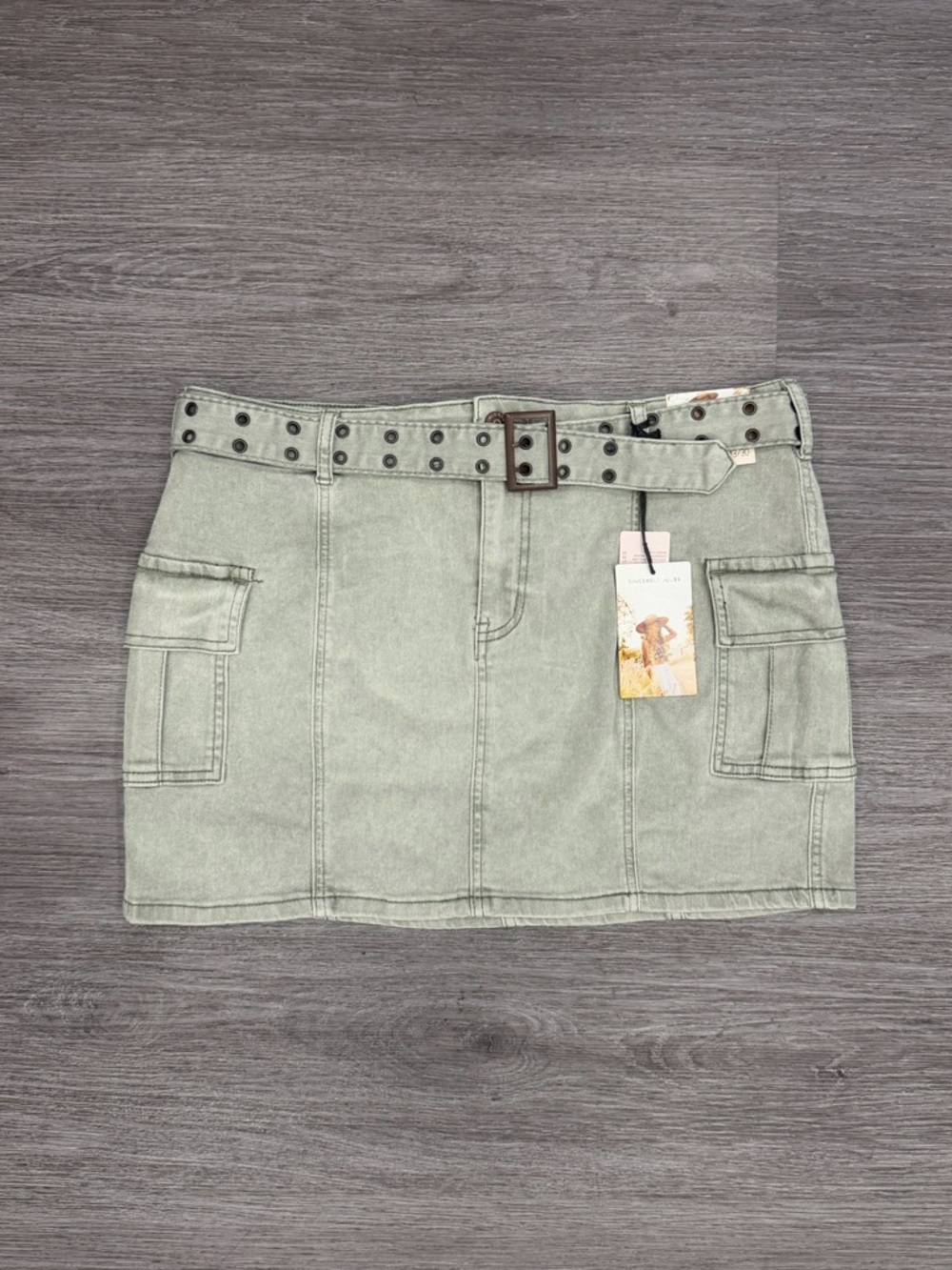 NWT Sincerely Jules Olive Green Mini Skirt with Studded Belt Size 13